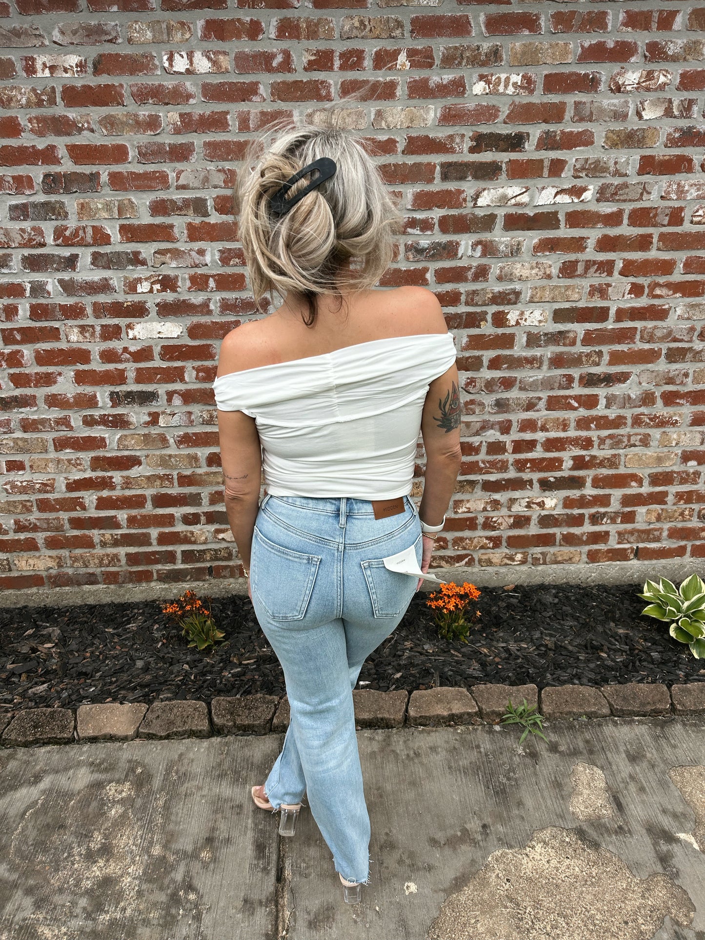 Silhouette Button Top