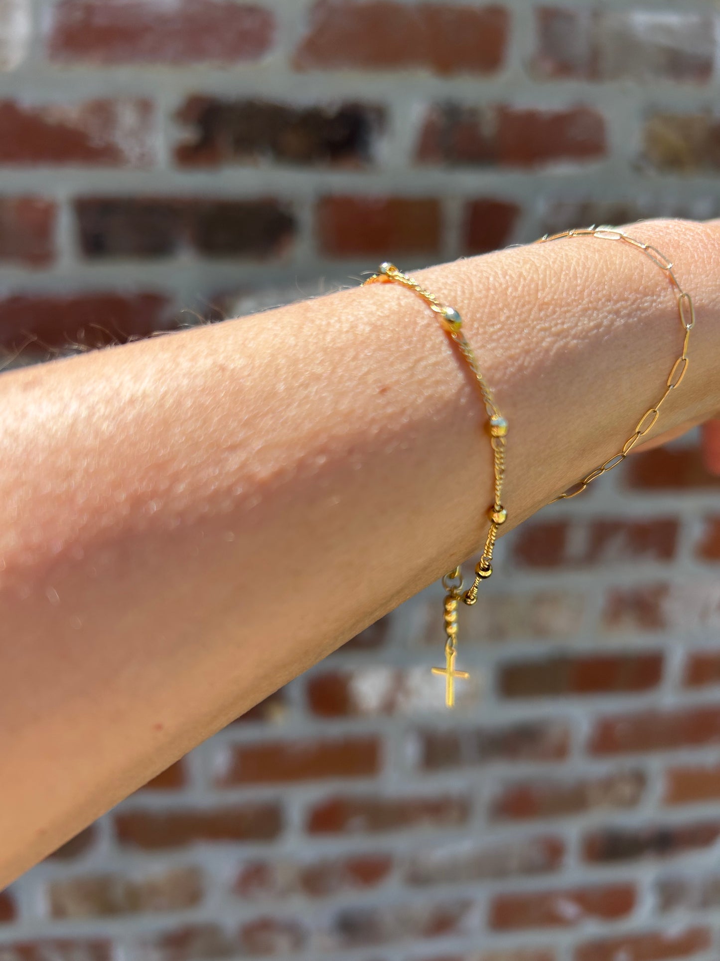 Cross charm bracelet