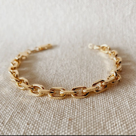 Chunky gold bracelet